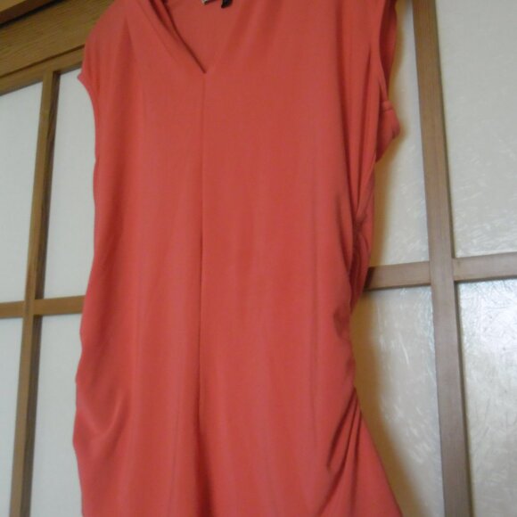 Two tops with ruched sides. Label says small but fits more like a medium. - Picture 4 of 6